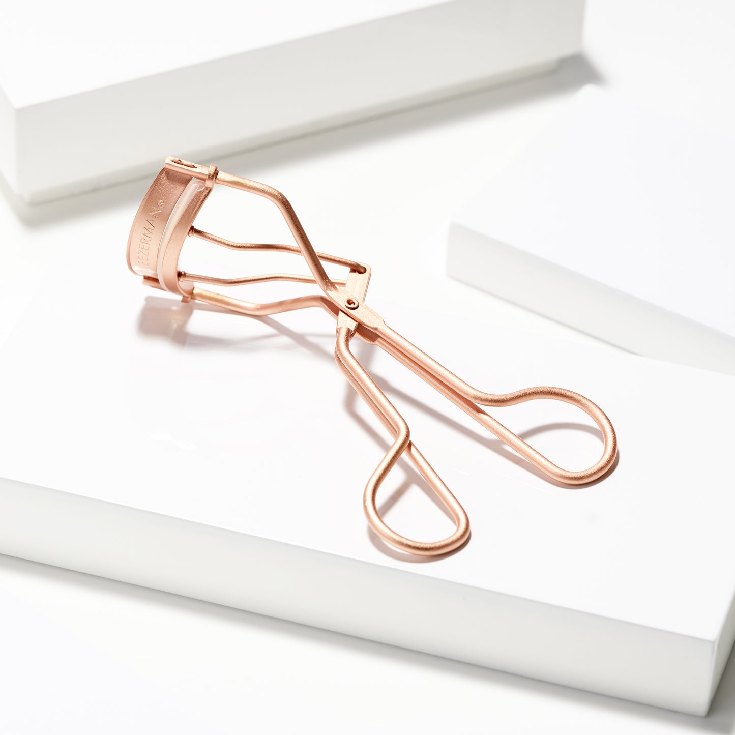 Rose Gold Lash Curler-Rizador de Pestañas Oro Rosa