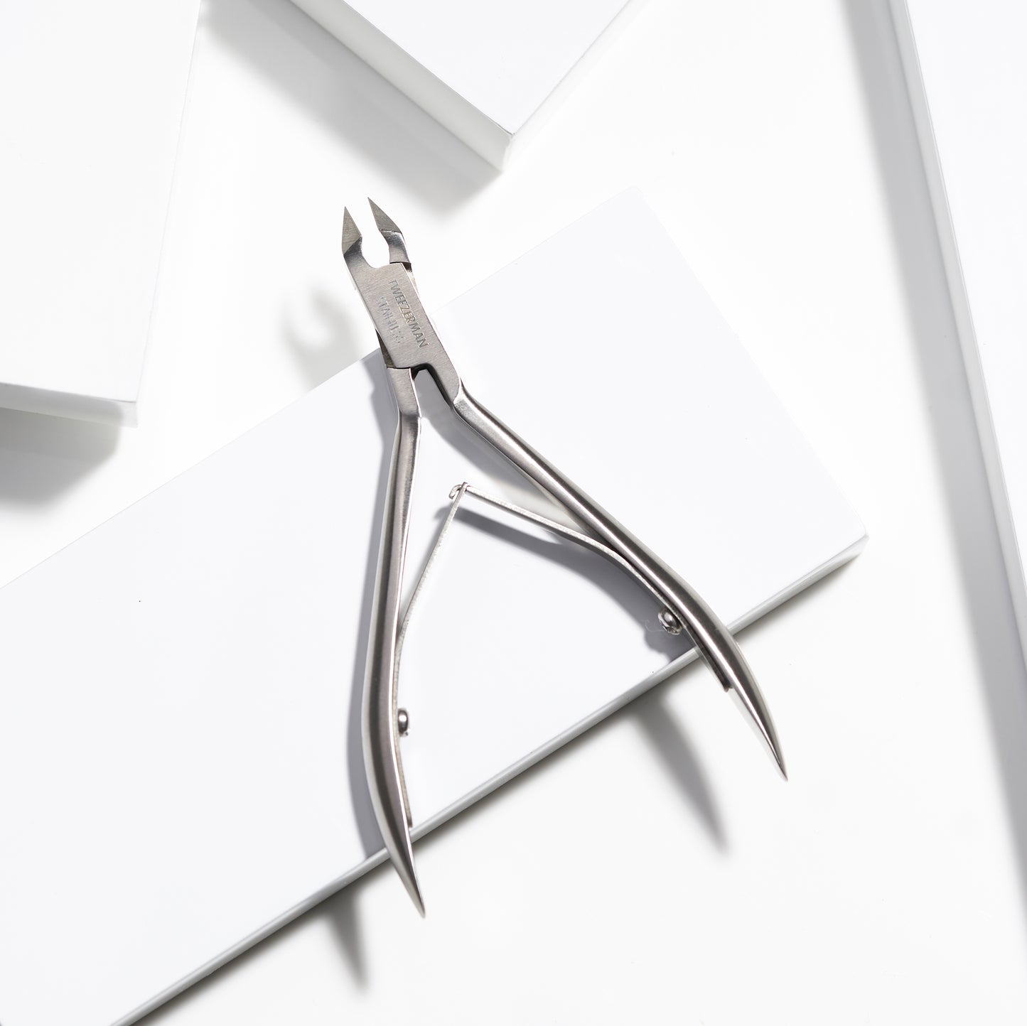 RockHard Cuticle Nipper-Cortacutículas de Acero Inoxidable